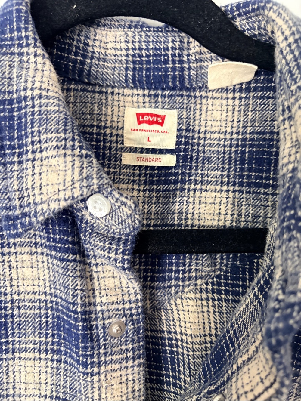 Levi's Men's Navy and White Plaid Snap-Down Shirt | L - Picture 4 of 5